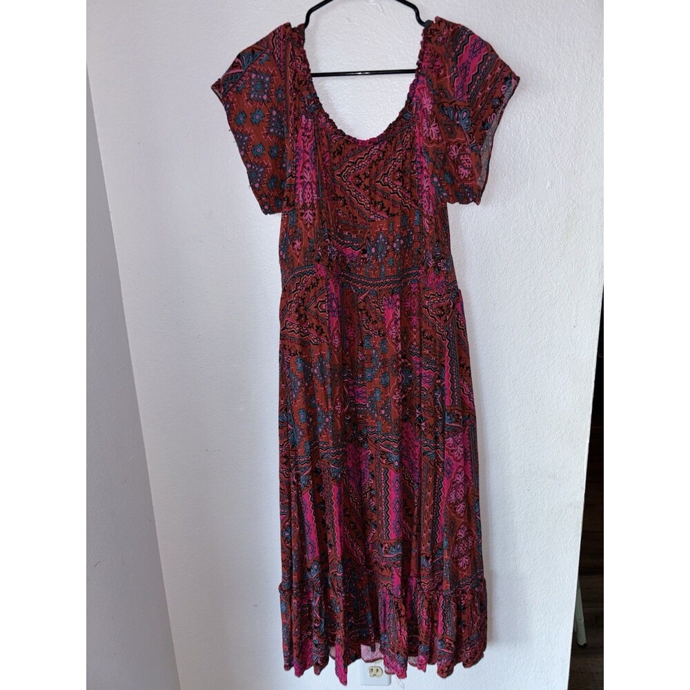 Torrid Women's Flirty Colorful Midi. Short Sleeve. Size 0 Plus - Picture 2 of 5